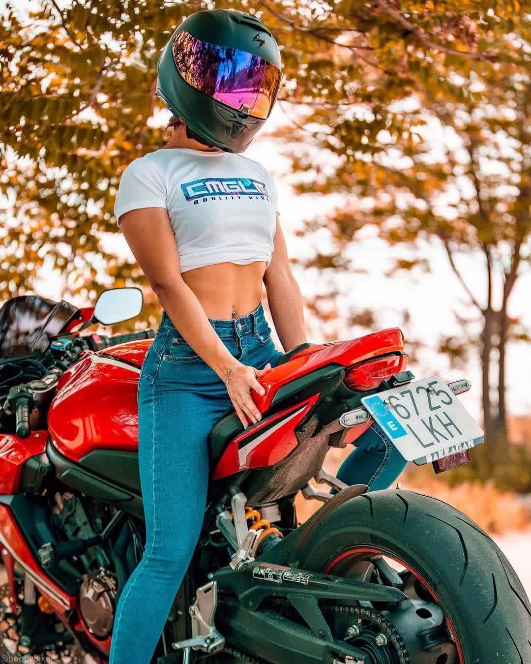 Image default