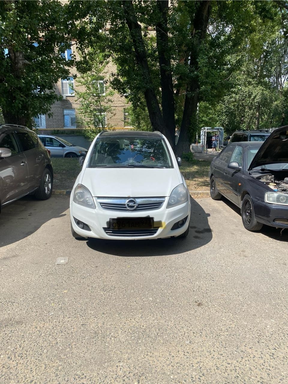 Image default